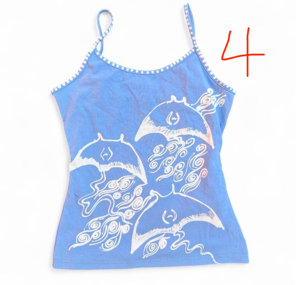 .. Whimsical funky manta ray tank