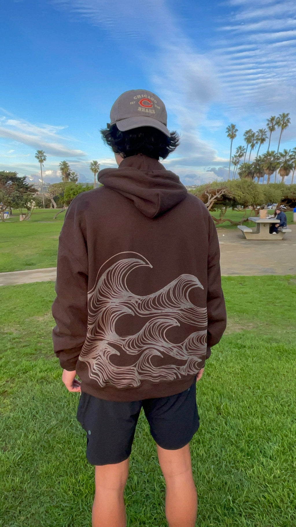 …WAVES HOODIE