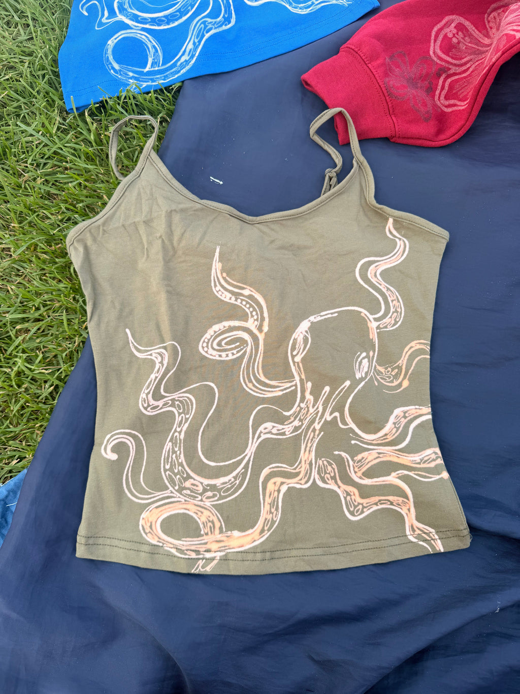 ..Octopus tank top