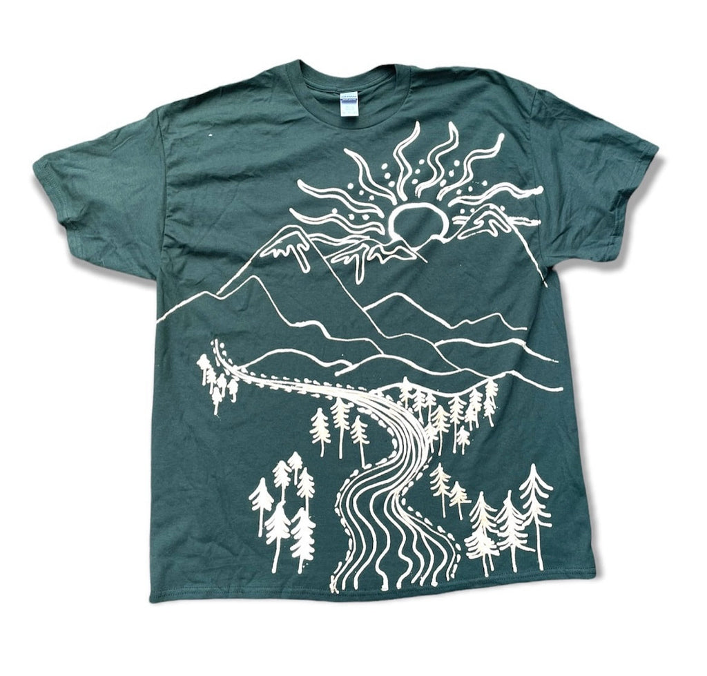 Mountains tee