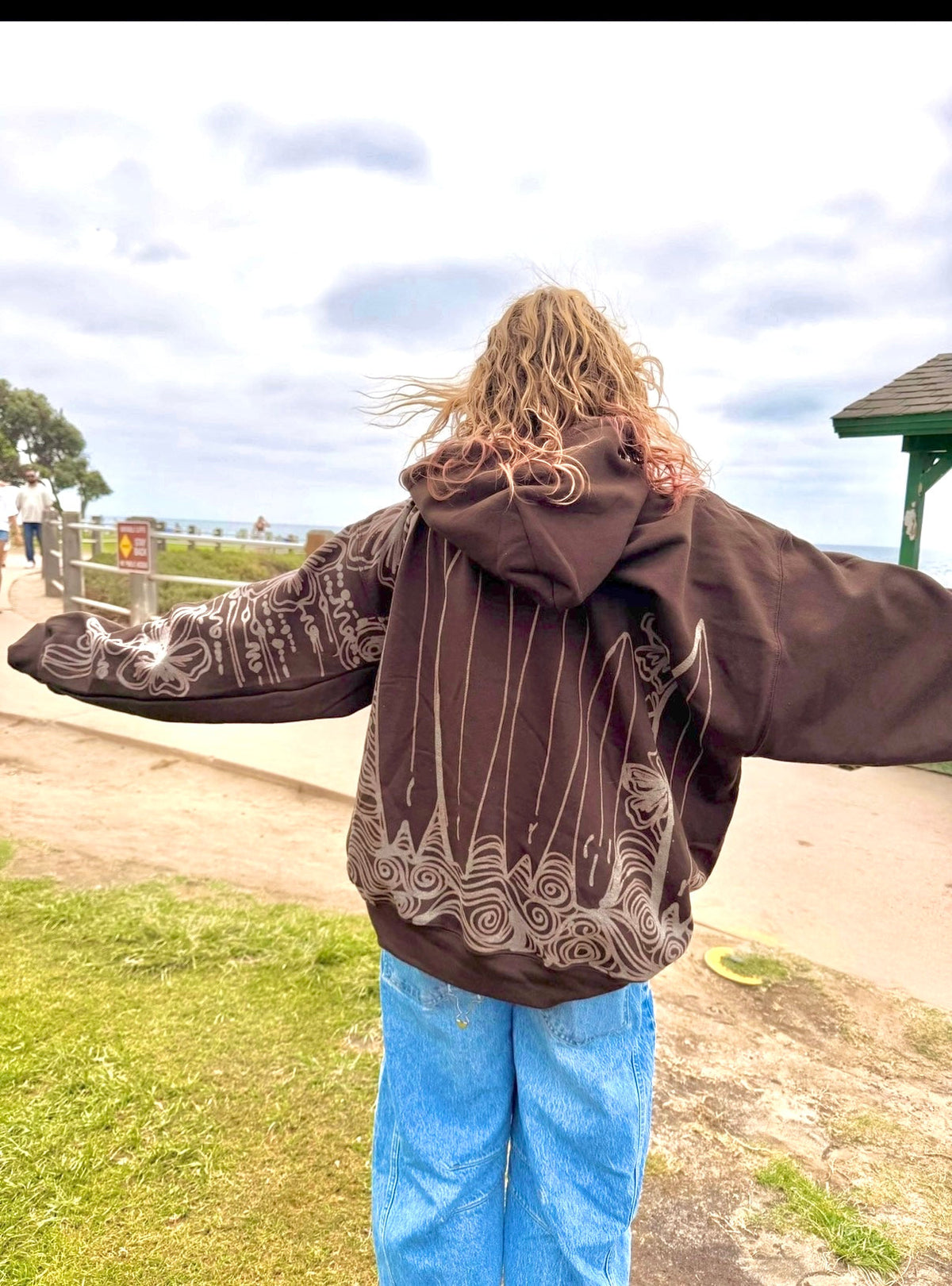 .. TROPICAL SURF HOODIE