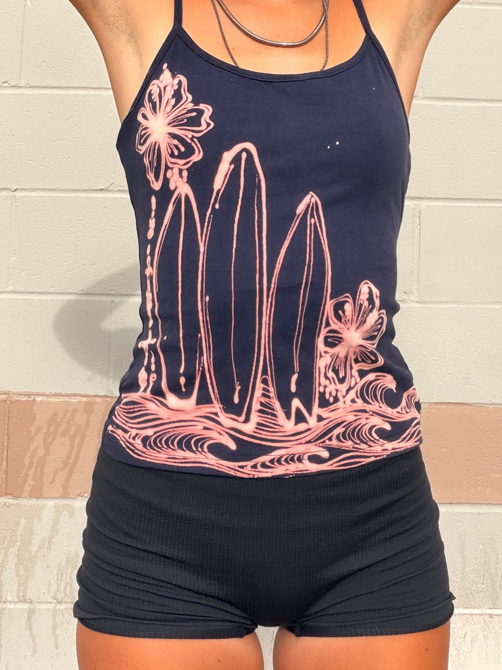 .. Tropical surf tank