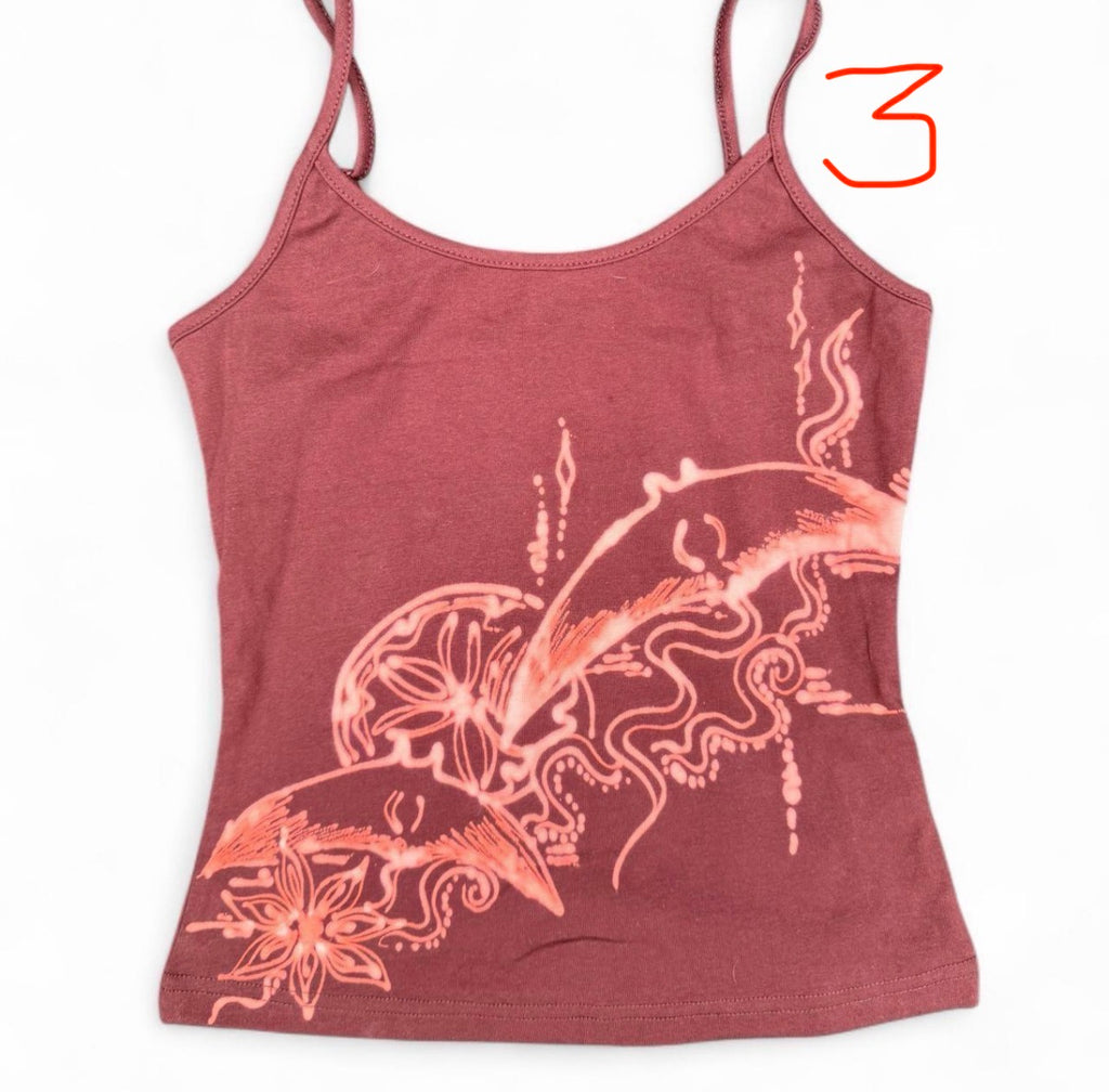 .. Whimsical funky manta ray tank