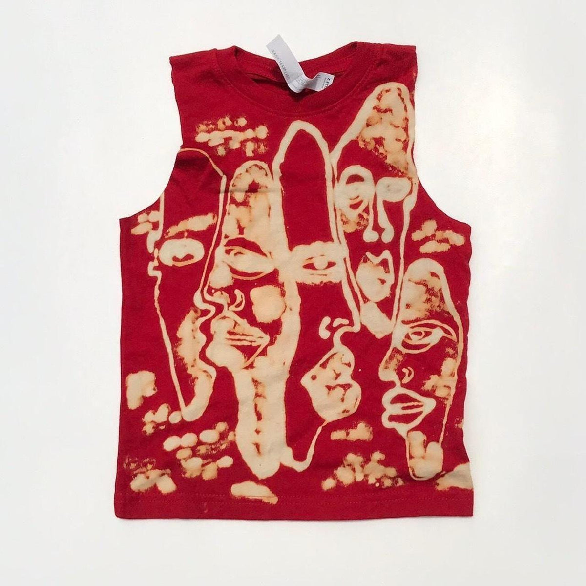 One line faces halter tank