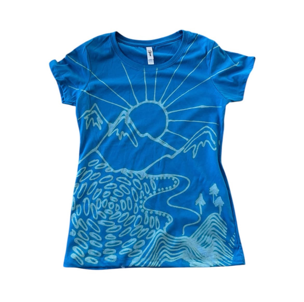 Mountains tee