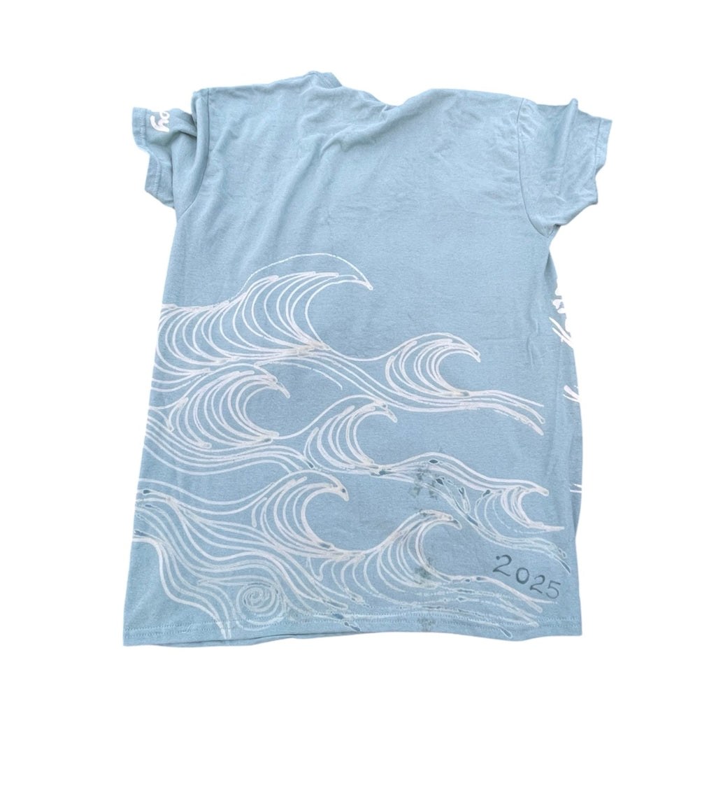.Barreling Waves surf inspired tee