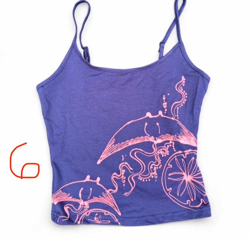 .. Whimsical funky manta ray tank
