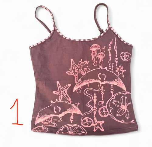 .. Whimsical funky manta ray tank