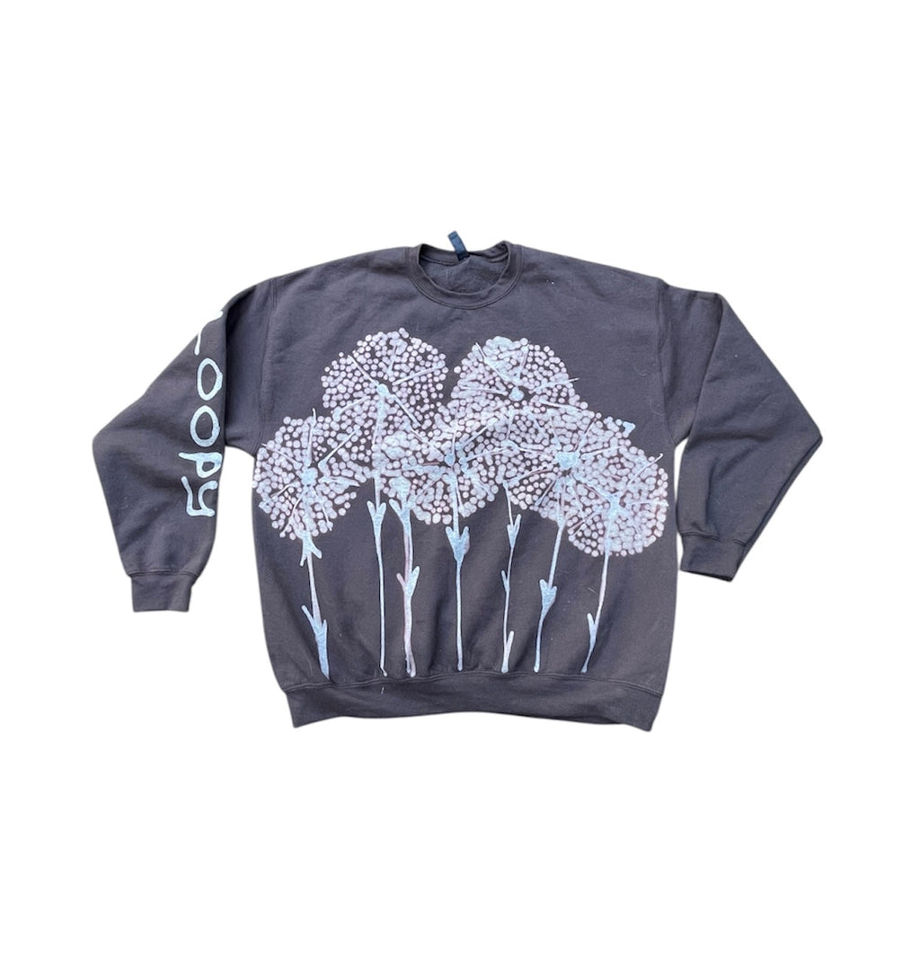 .Dandelion crewneck